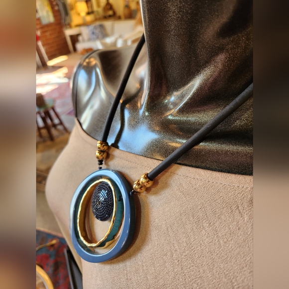 ✨️Elegant Gold and Blue Necklace with Earrings Set - Picture 14 of 16